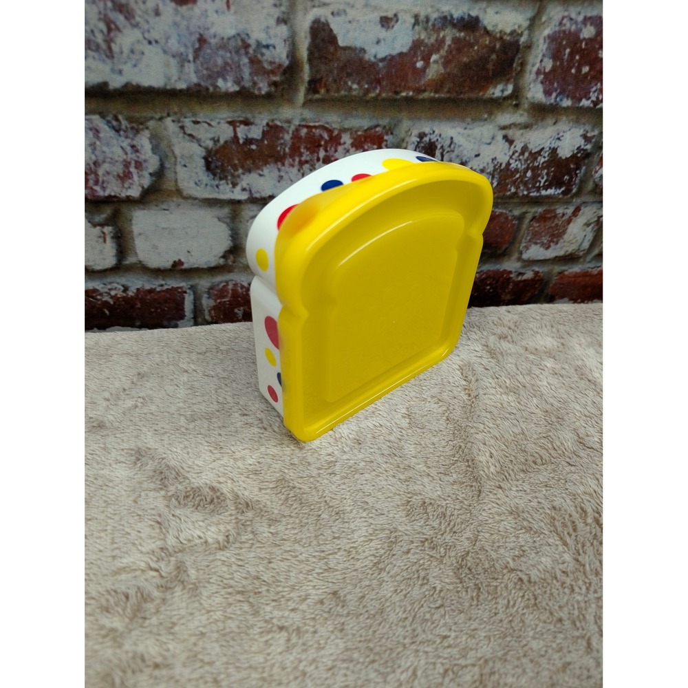 Wonder Bread Sandwich Storage Container 2010 Polka Dot Yellow White Plastic Case